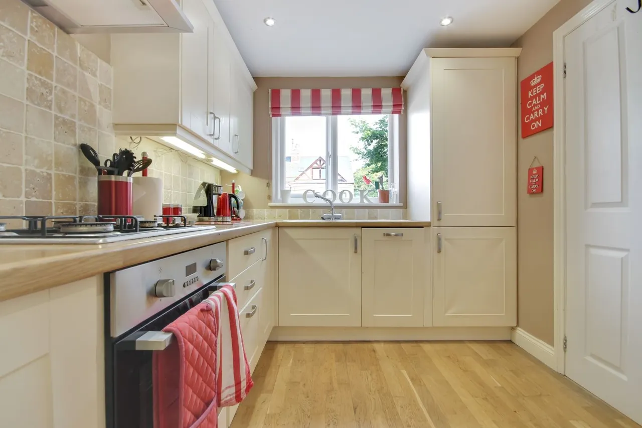 Clovelly Road, Bideford, EX39, photo 4