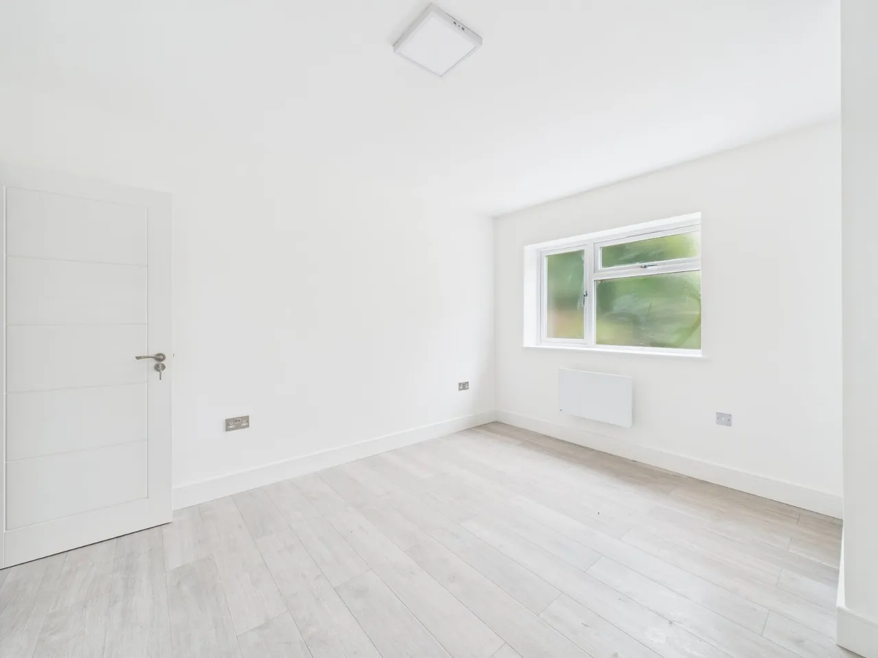 Shelson Avenue, Feltham, TW13, photo 3