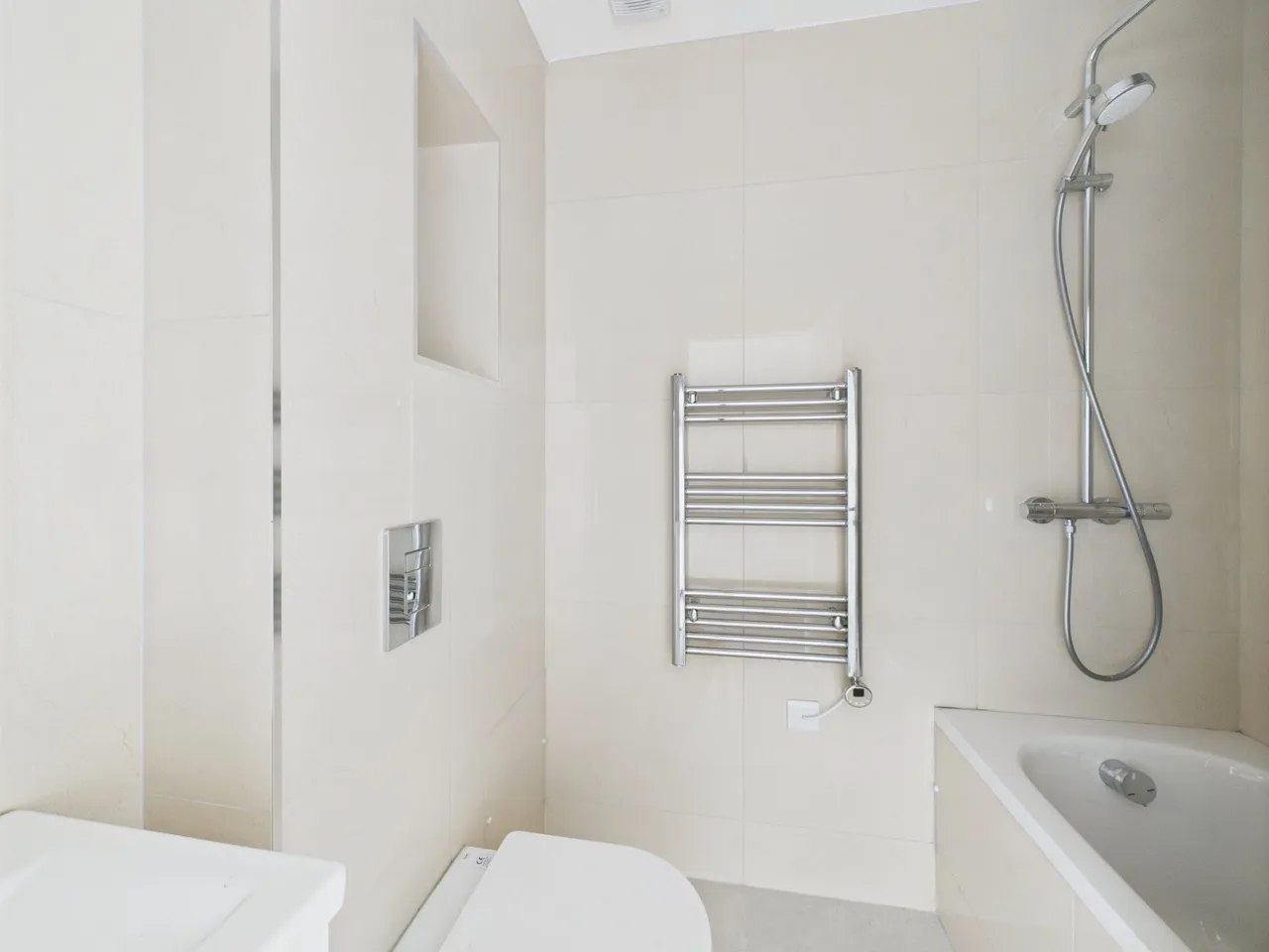 Shelson Avenue, Feltham, TW13, photo 4