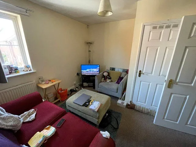 Tall Pines Road, Witham St. Hughs, LN6, photo 4