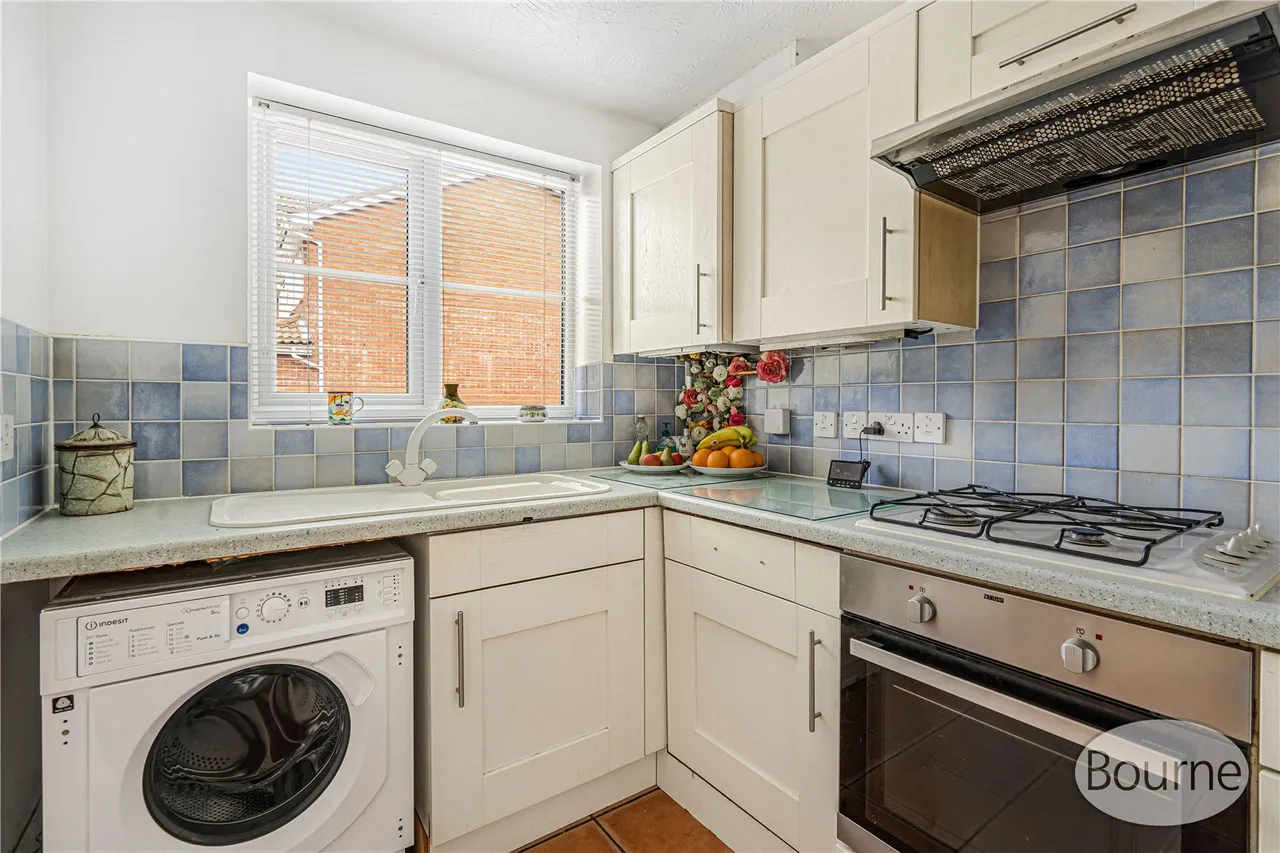 Lincoln Close, Ash Vale, GU12, photo 4