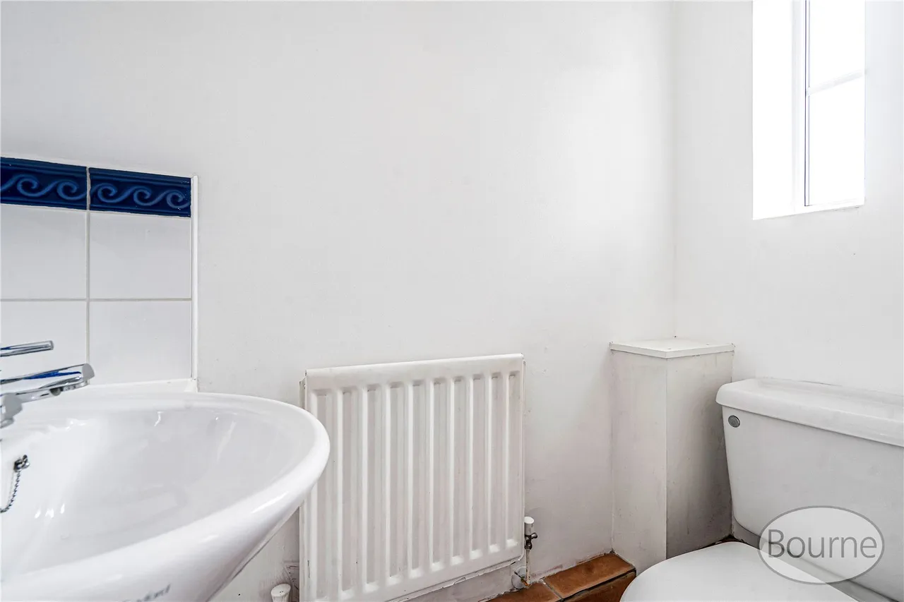 Lincoln Close, Ash Vale, GU12, photo 18