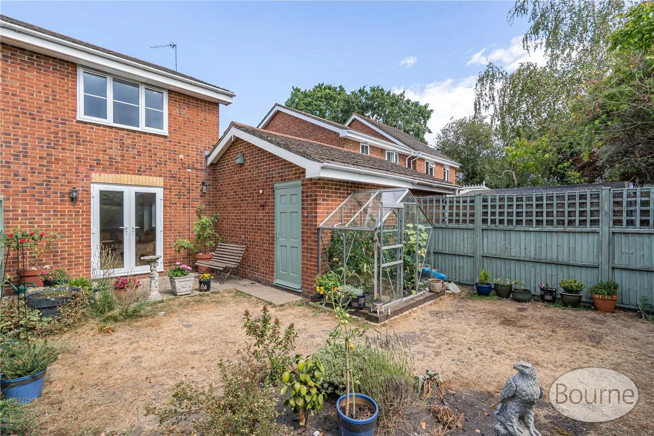 Lincoln Close, Ash Vale, GU12, photo 9