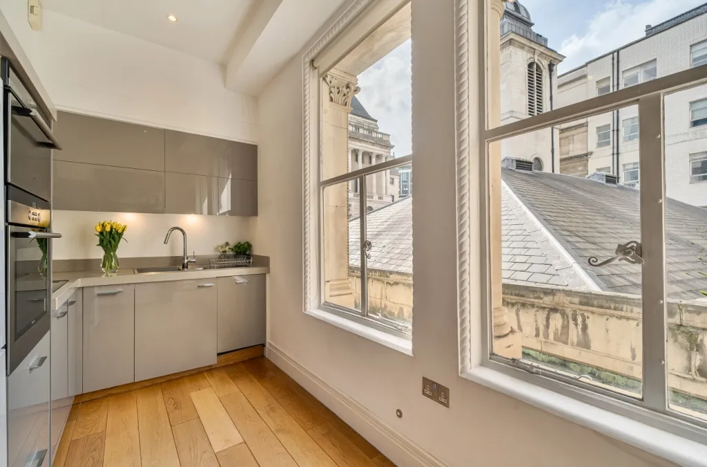 Lothbury, Bank, EC2R, photo 4