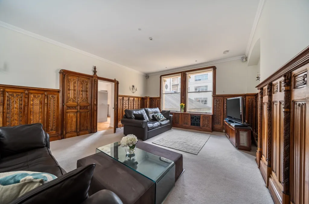 1 bed flat for sale, Lothbury, Bank, EC2R