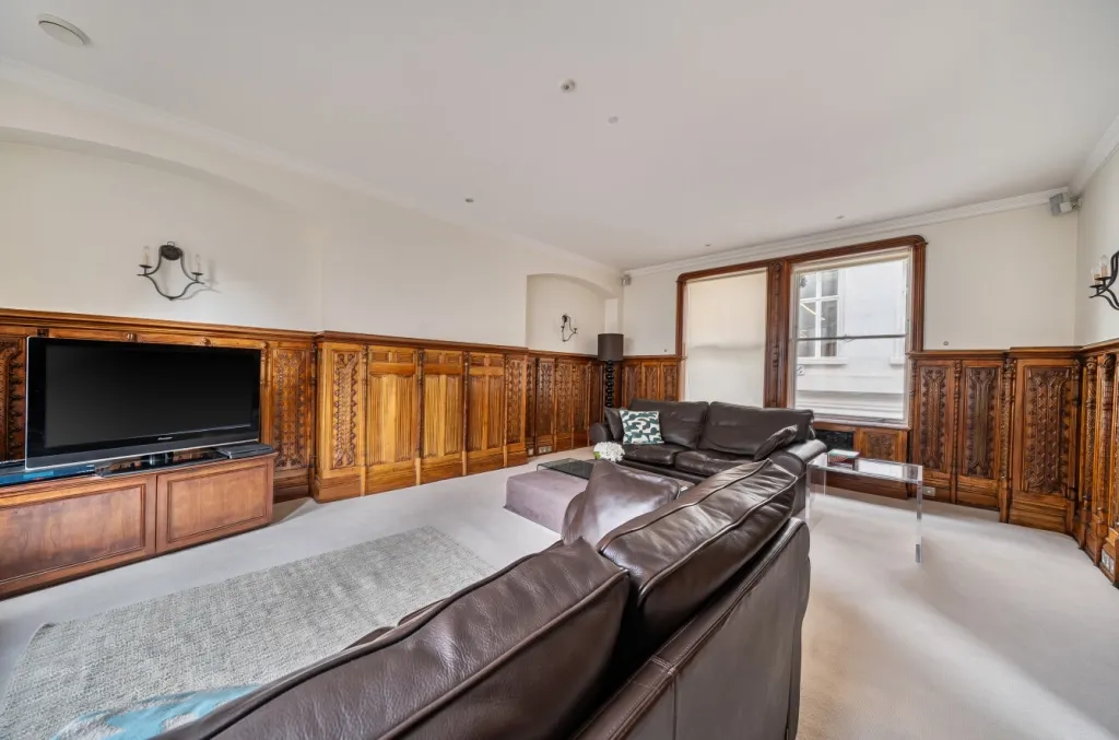 Lothbury, Bank, EC2R, photo 10