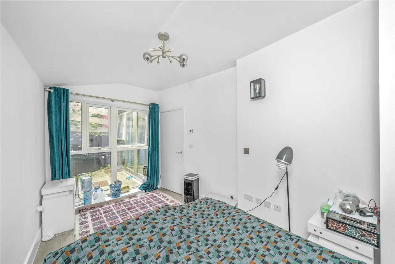 Edgewood Mews, London, N3, photo 21