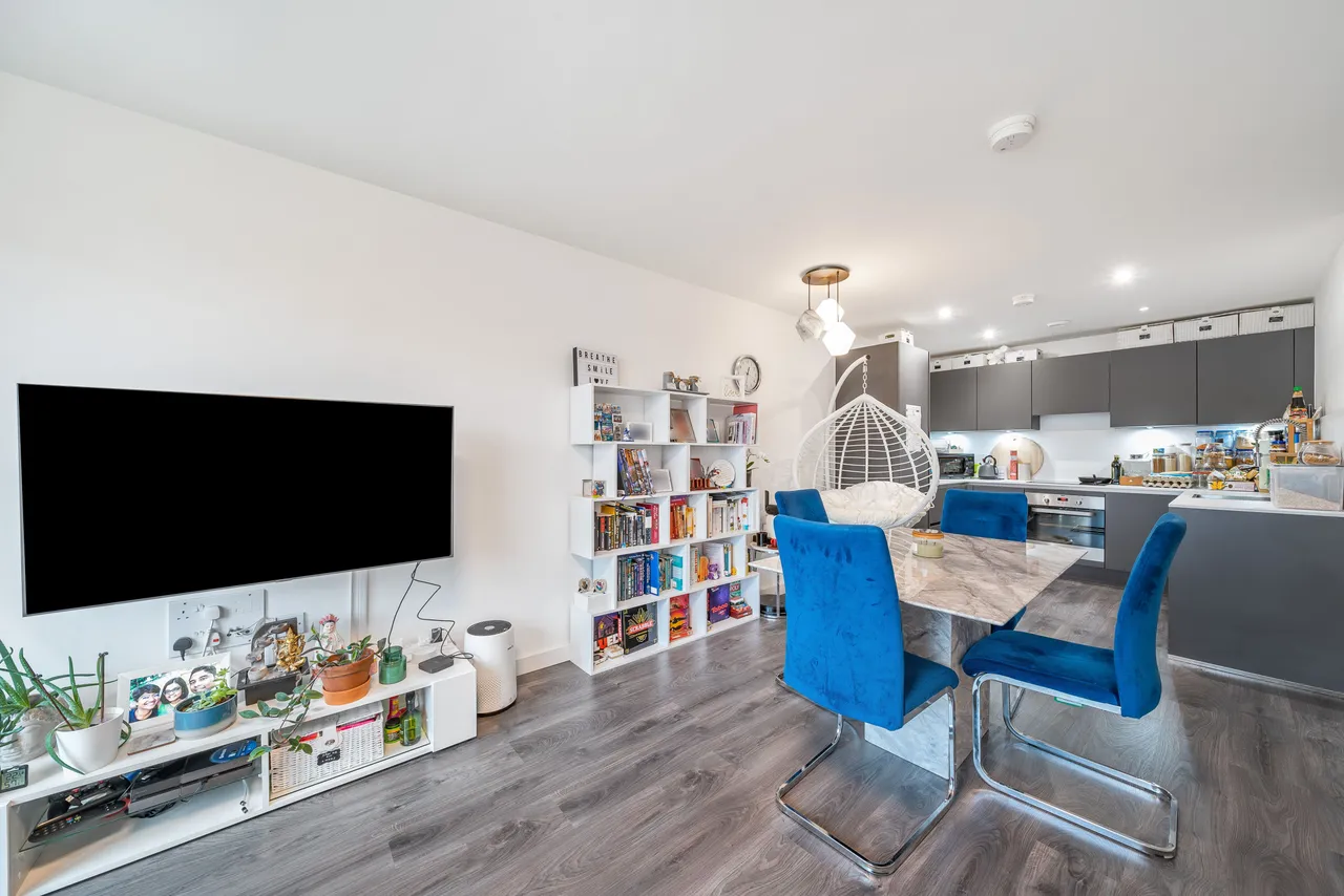 Flat 33, Chrome Apartments, Hargrave Drive, Harrow, photo 2