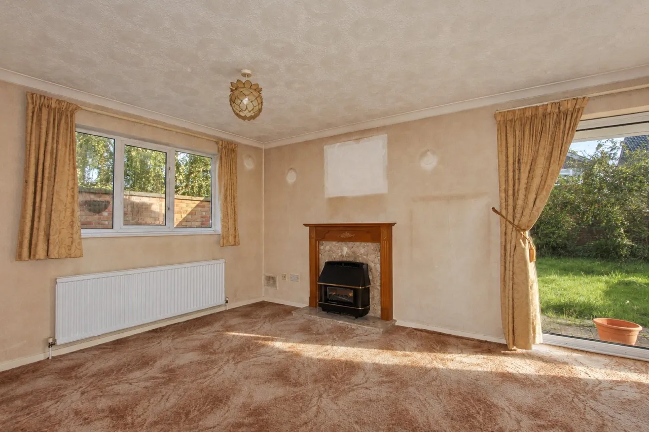 Chantry Drive, Weston-super-Mare, BS22, photo 2