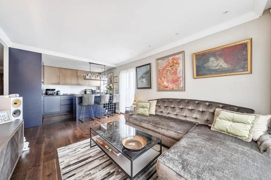 2 bed flat for sale, Market Street, Newbury, RG14