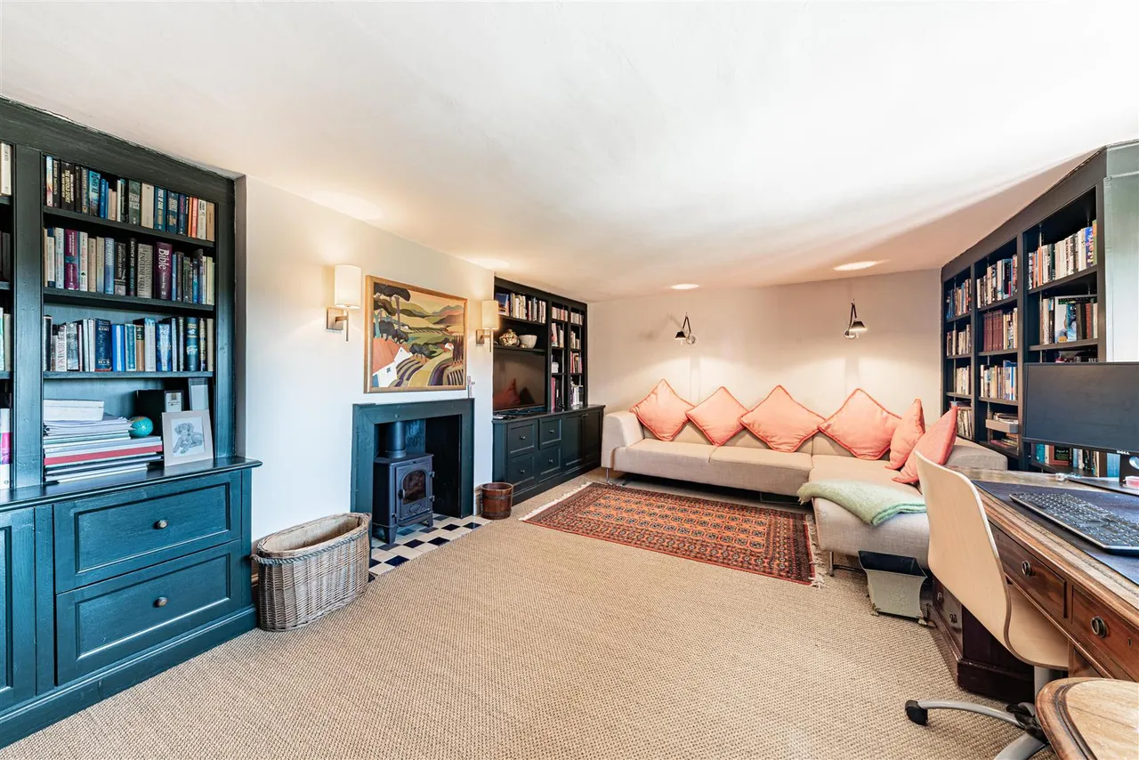 Longage Hill, Lyminge, Folkestone, Kent, CT18 8HB, photo 38