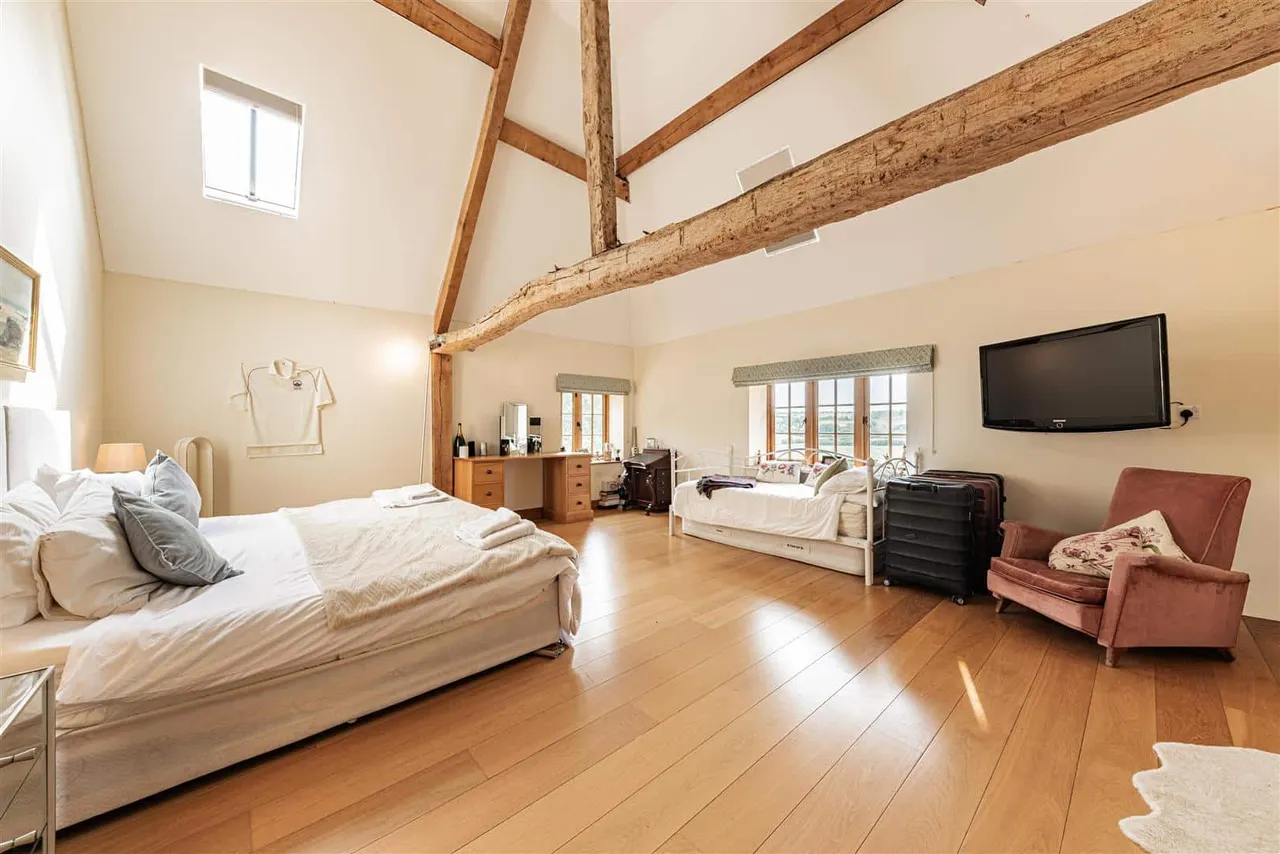 Longage Hill, Lyminge, Folkestone, Kent, CT18 8HB, photo 58