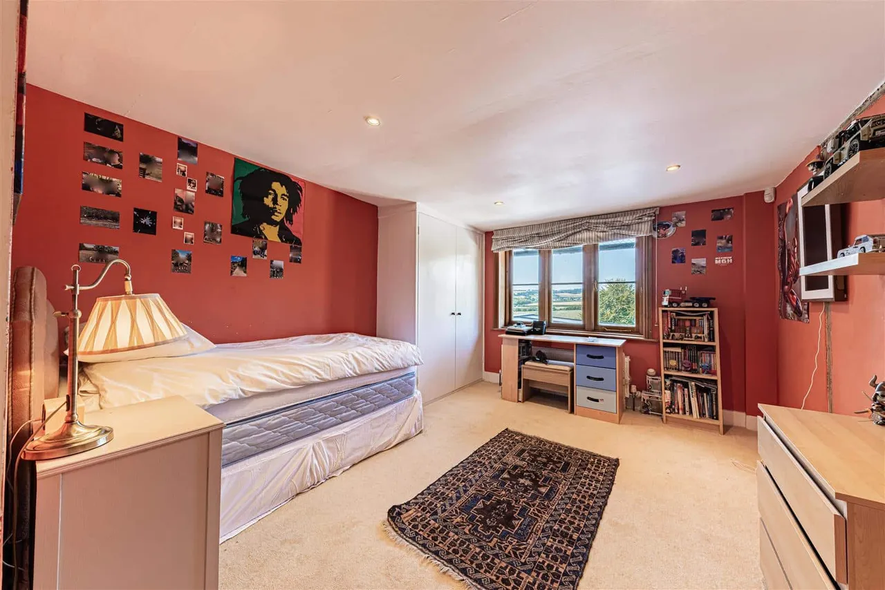 Longage Hill, Lyminge, Folkestone, Kent, CT18 8HB, photo 40