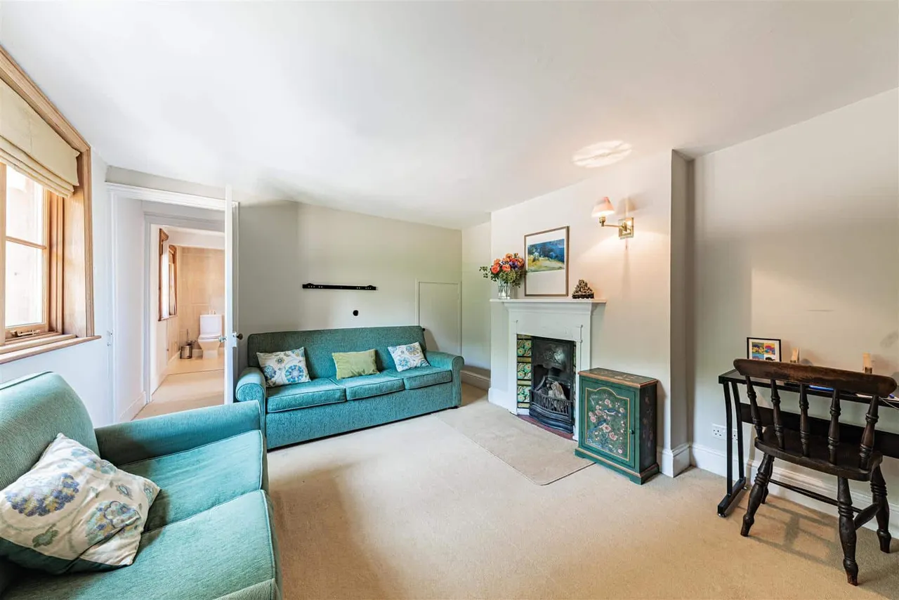 Longage Hill, Lyminge, Folkestone, Kent, CT18 8HB, photo 39