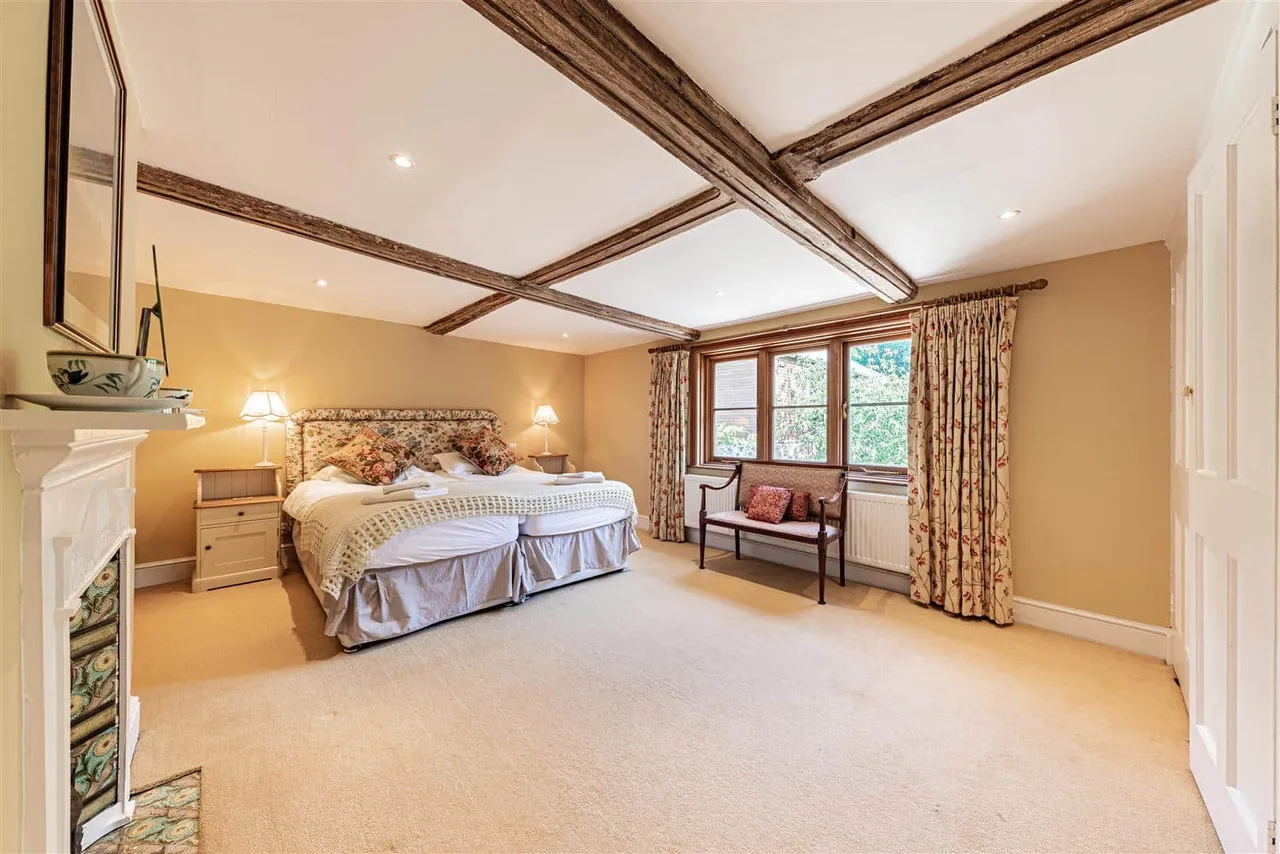 Longage Hill, Lyminge, Folkestone, Kent, CT18 8HB, photo 33