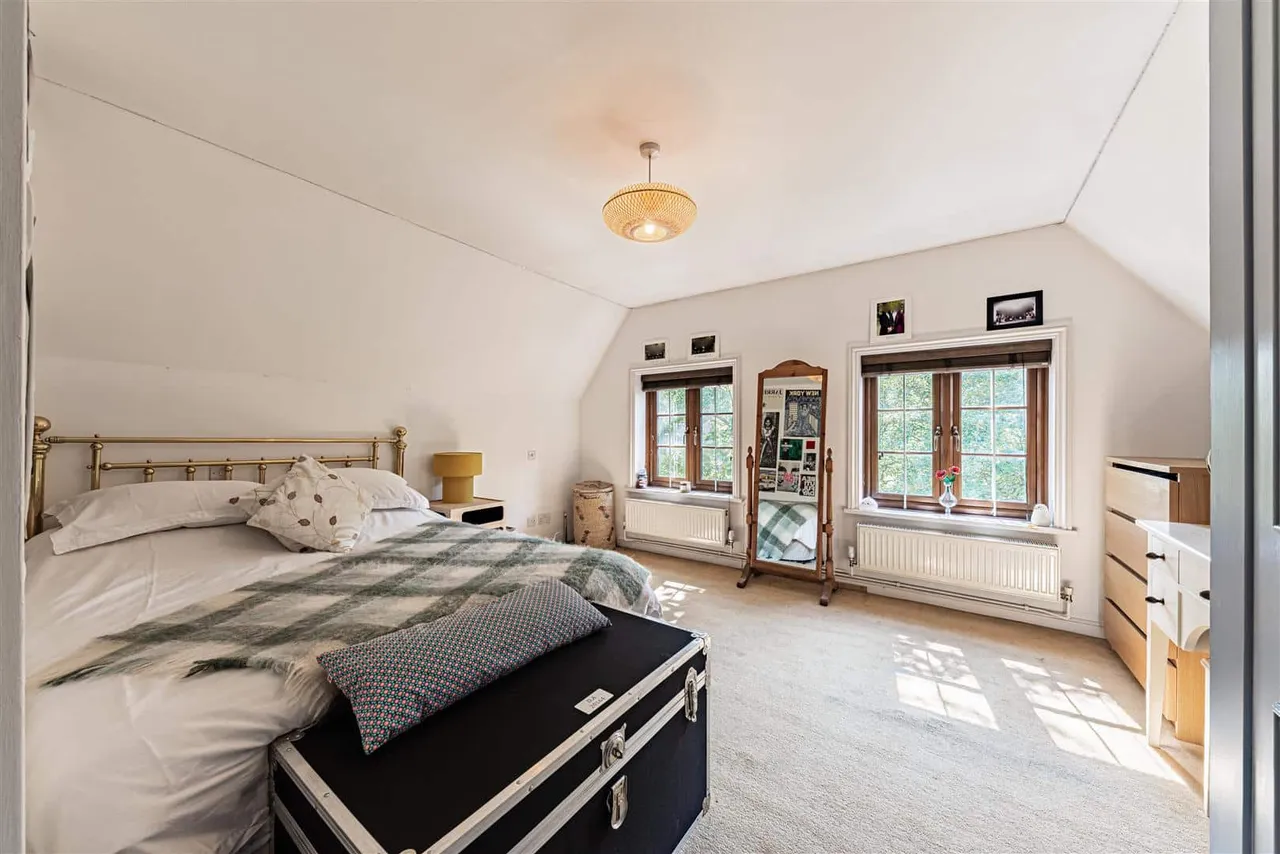 Longage Hill, Lyminge, Folkestone, Kent, CT18 8HB, photo 42