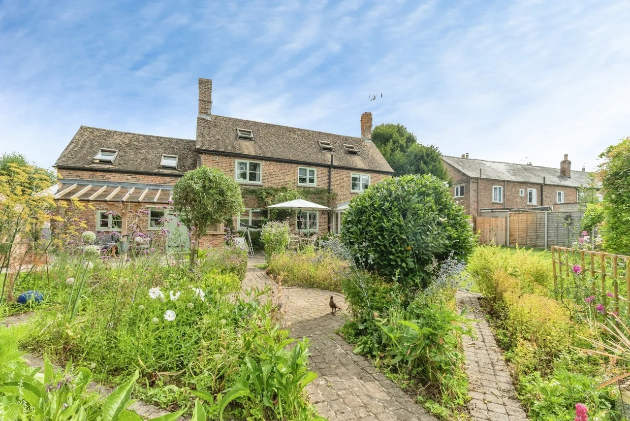 Churchend, Slimbridge, GL2, photo 17