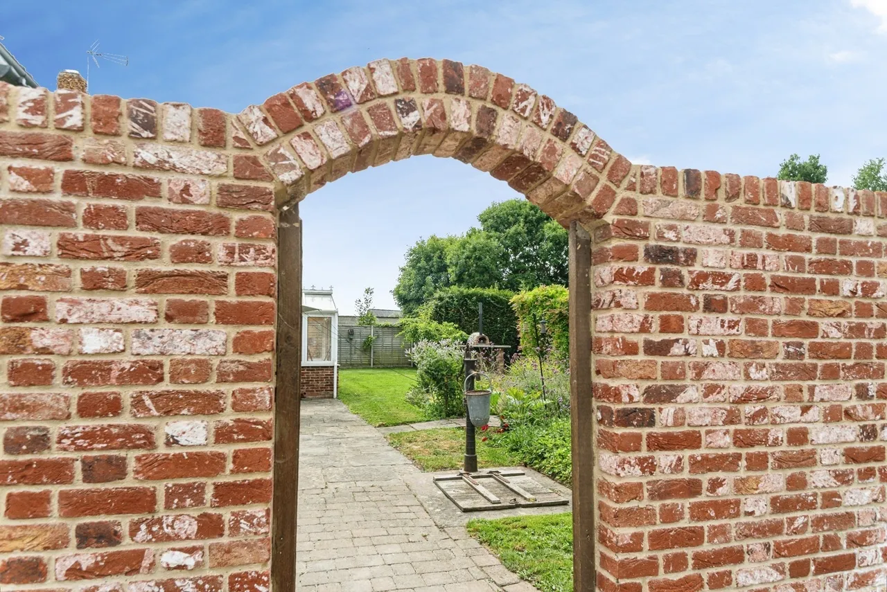 Churchend, Slimbridge, GL2, photo 28