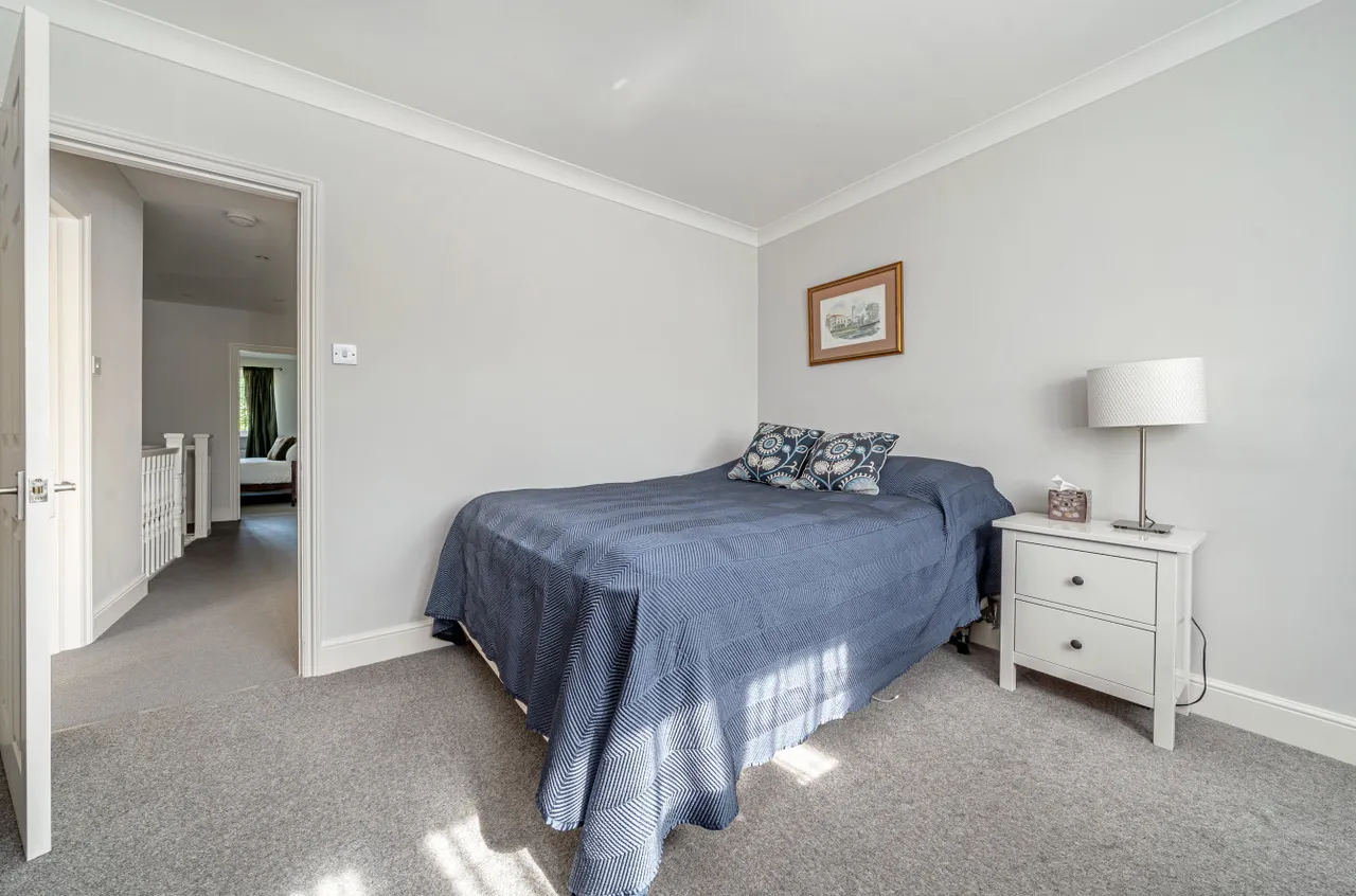 Fairlawn Park, Horsell, GU21, photo 14