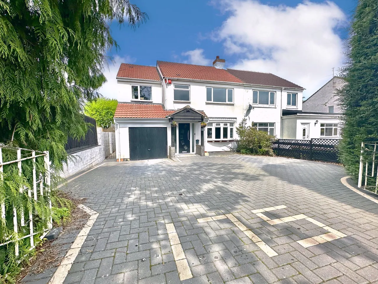 4 bed house for sale — Marlborough Road, Swindon, Wiltshire, SN3 1NL