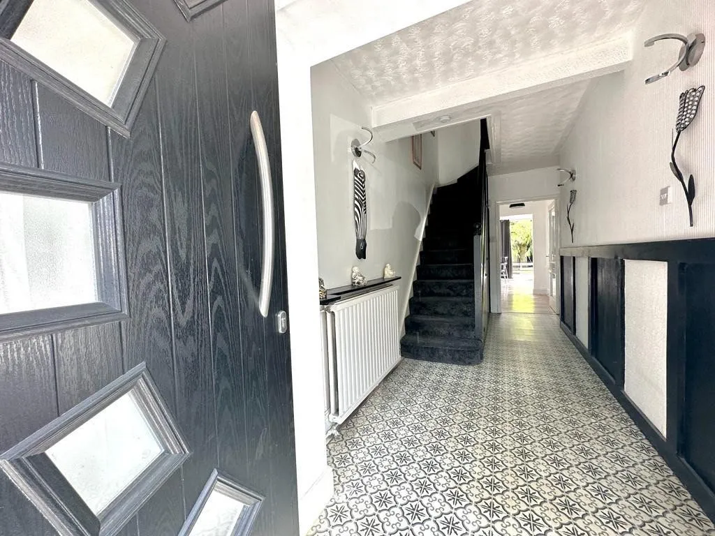 Marlborough Road, Swindon, Wiltshire, SN3 1NL, photo 7