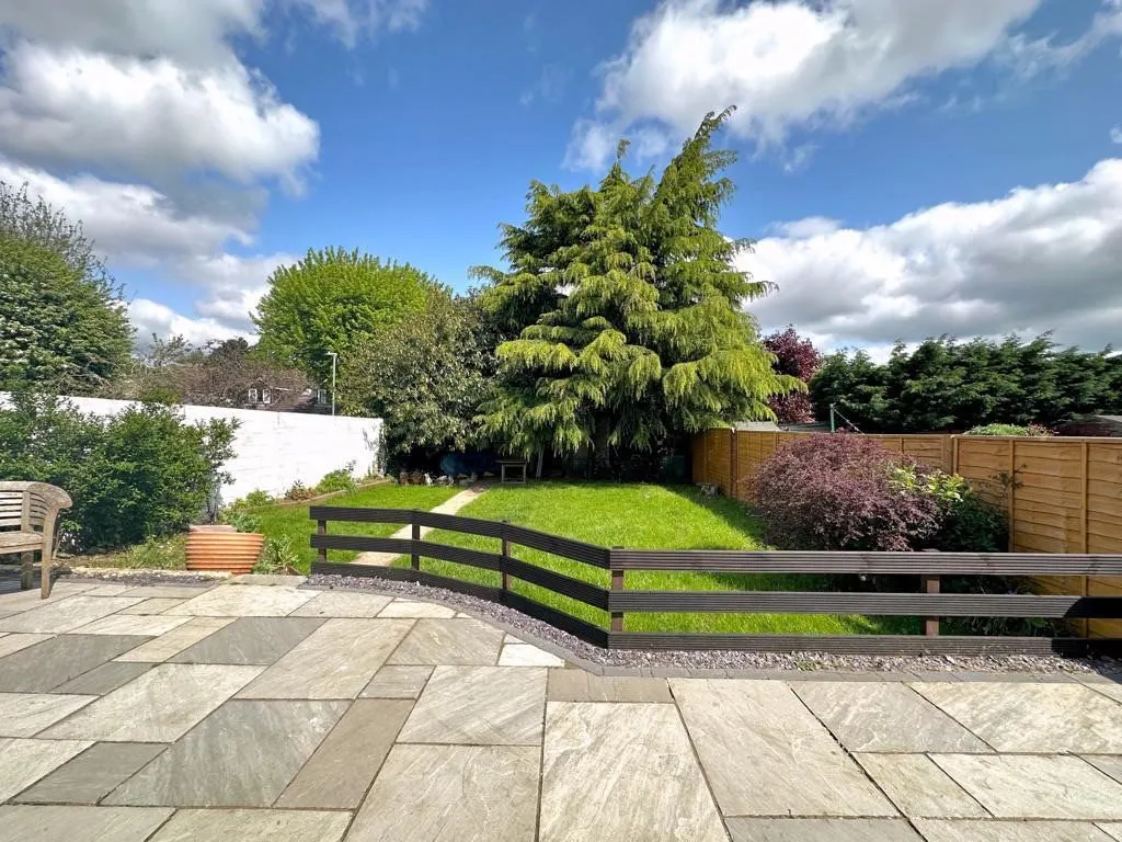 Marlborough Road, Swindon, Wiltshire, SN3 1NL, photo 19