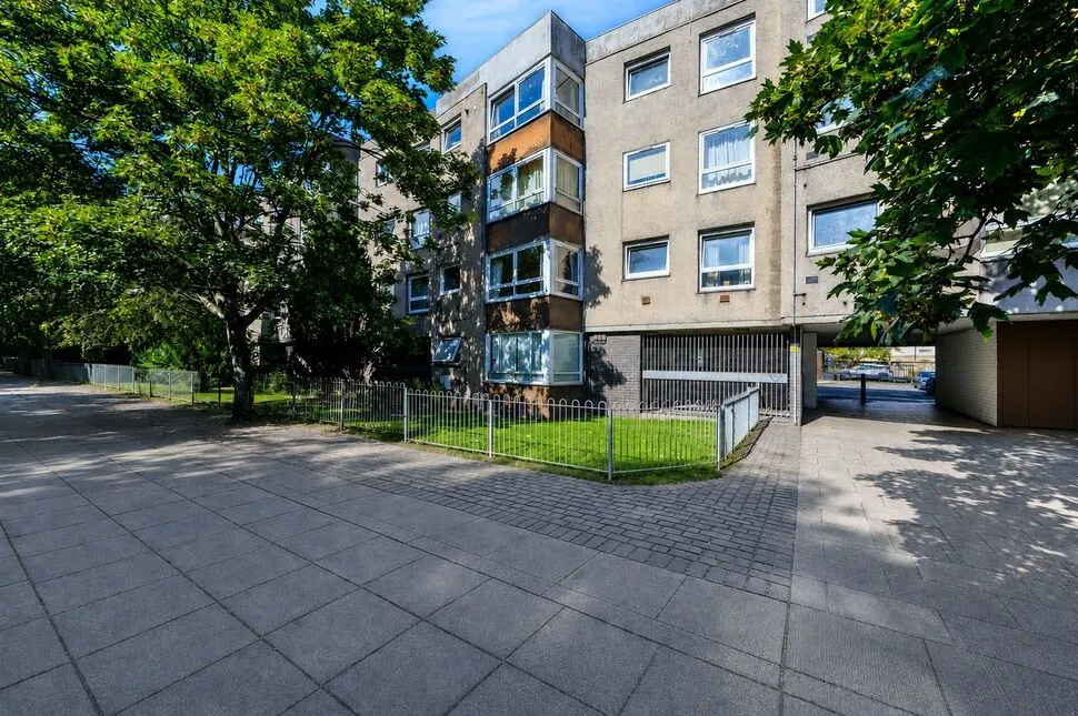 2 bed flat for sale — Giles Street, Edinburgh, Midlothian, EH6