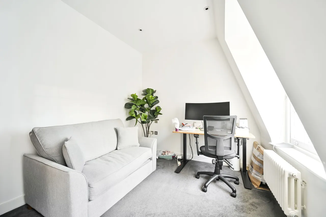 5 bed house for sale — 31 Palace Street, London