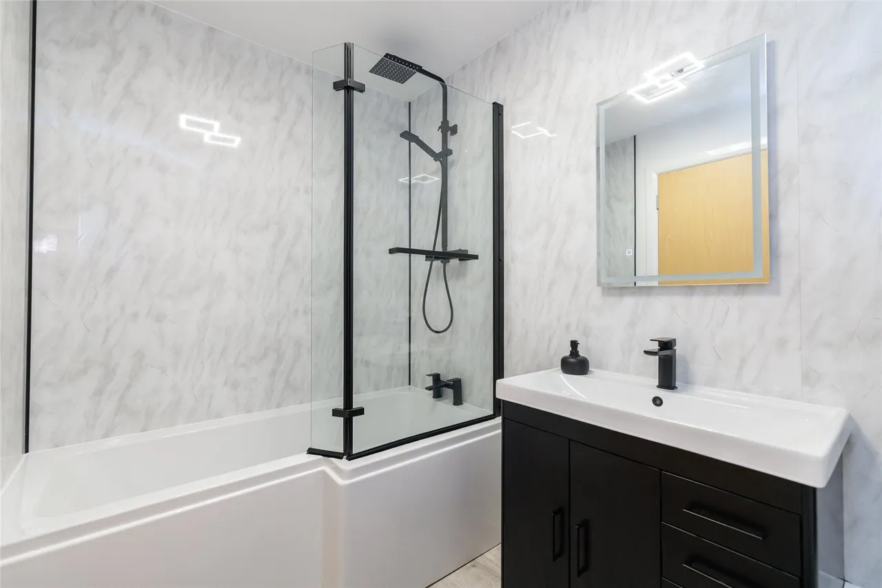 Grandholm Crescent, Bridge of Don, AB22, photo 10