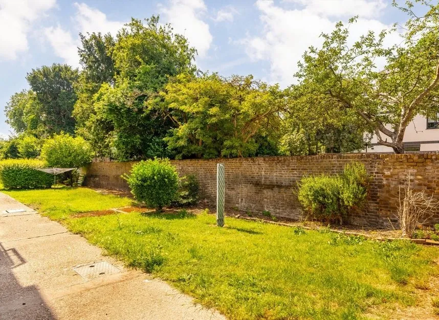 Manor Vale, Brentford, TW8, photo 7