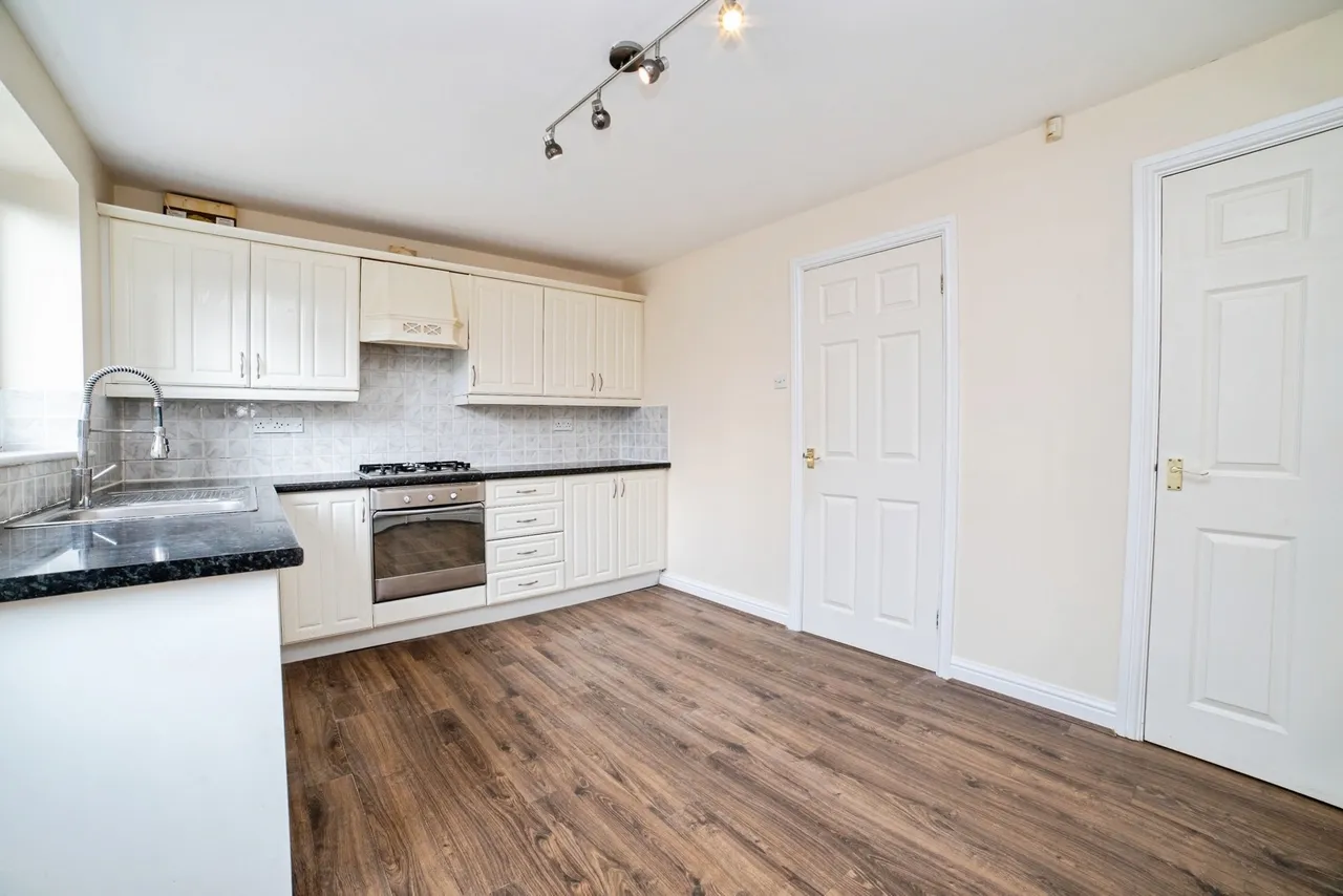Earlswood Drive, Mansfield, Nottinghamshire, NG18, photo 6