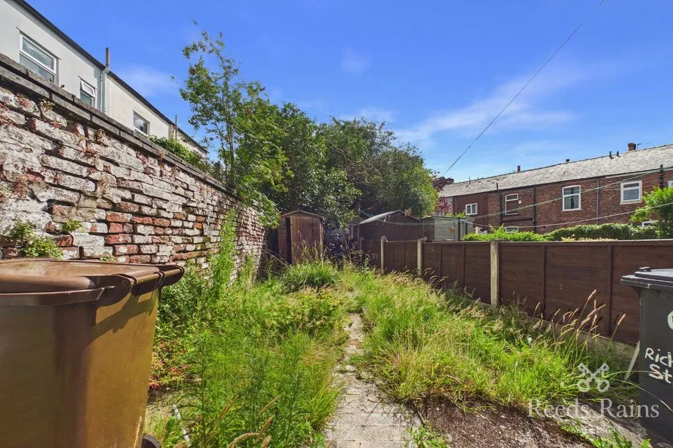 Richmond Street, Hyde, Greater Manchester, SK14, photo 4