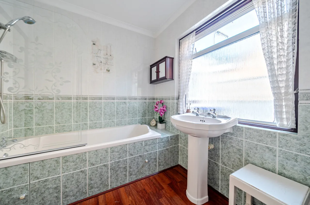 Upper Brighton Road, Sompting, BN15, photo 7