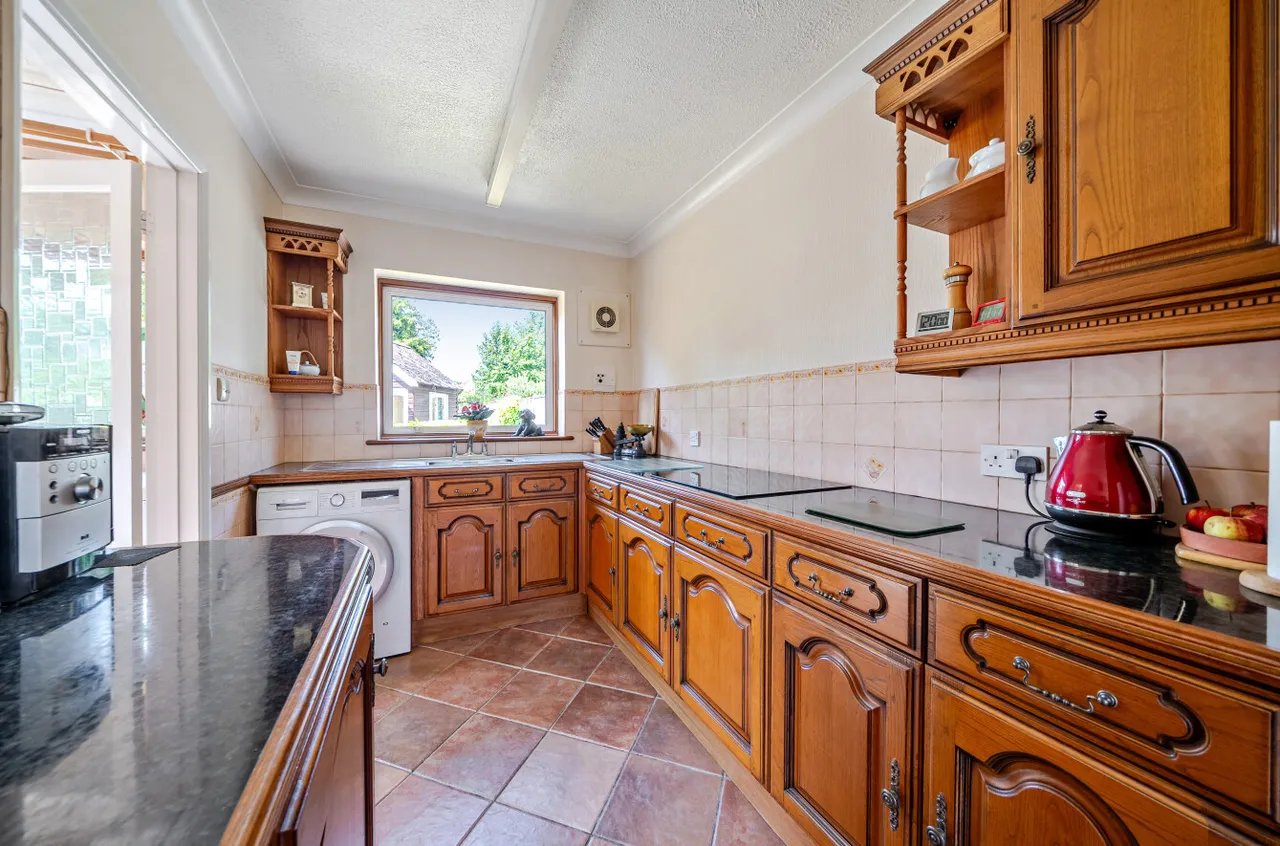 Upper Brighton Road, Sompting, BN15, photo 10