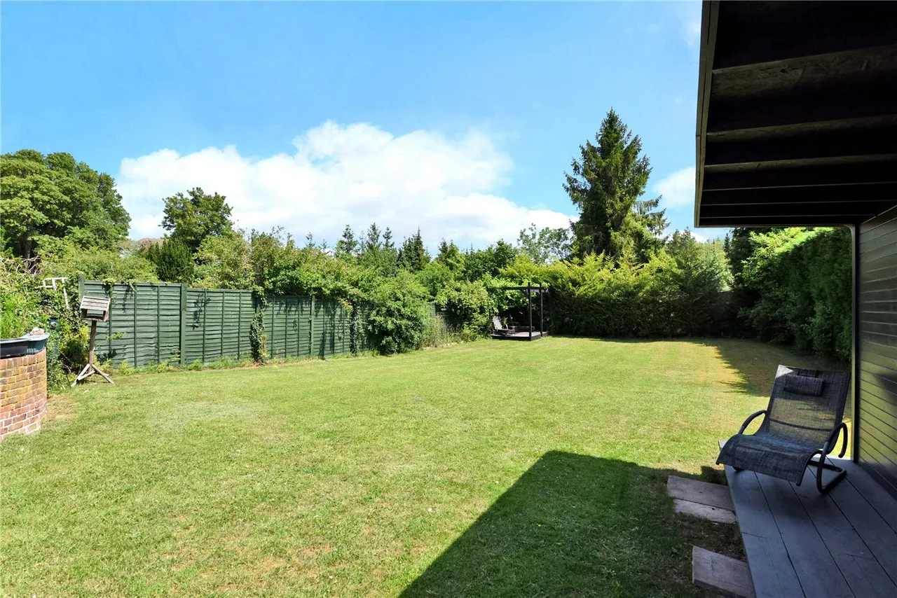 South Drive, Banstead, SM7, photo 22
