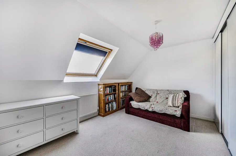 Cassini Drive, Swindon, SN25, photo 14