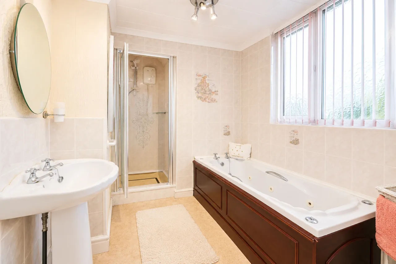 Tudor Road, Hednesford, photo 13
