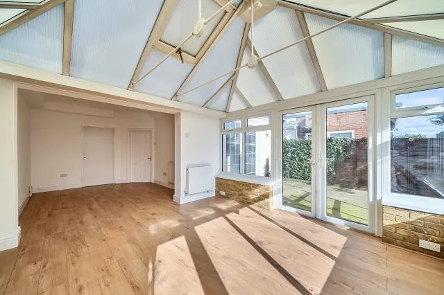 Feltham Road, Ashford, TW15, photo 4