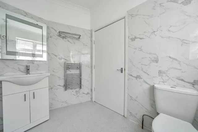 Feltham Road, Ashford, TW15, photo 15