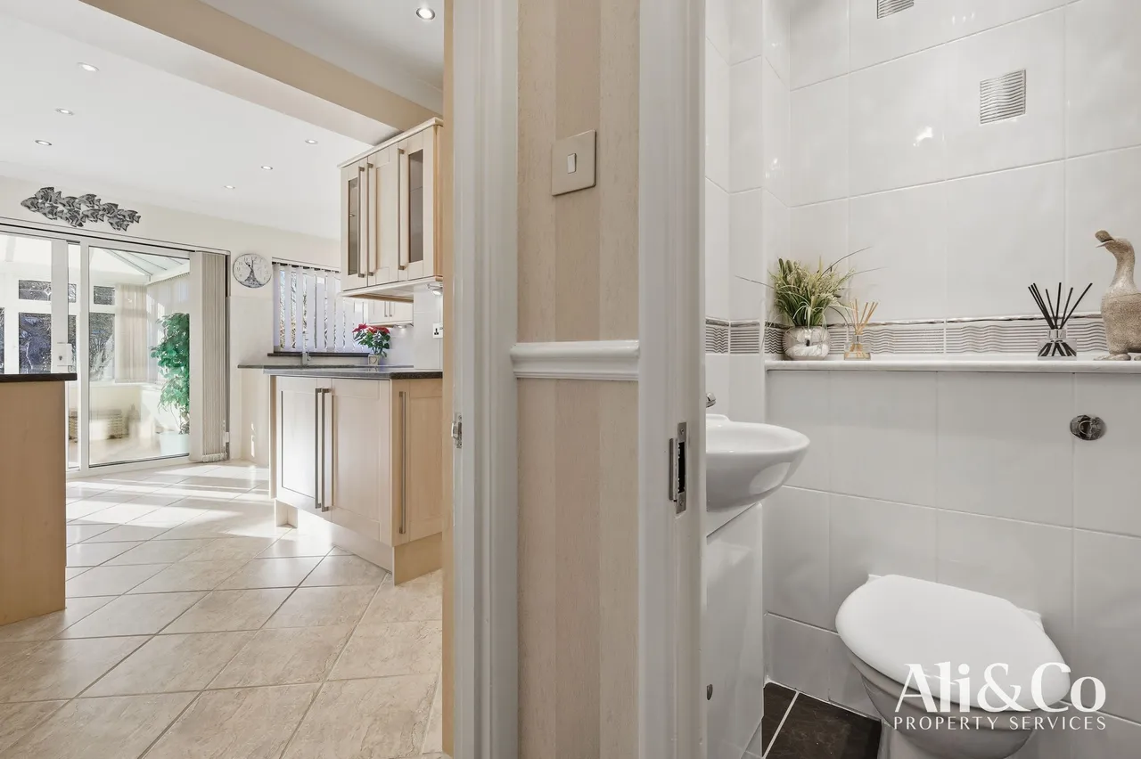 Tennyson Avenue, Grays, Essex, RM17 5RG, photo 8