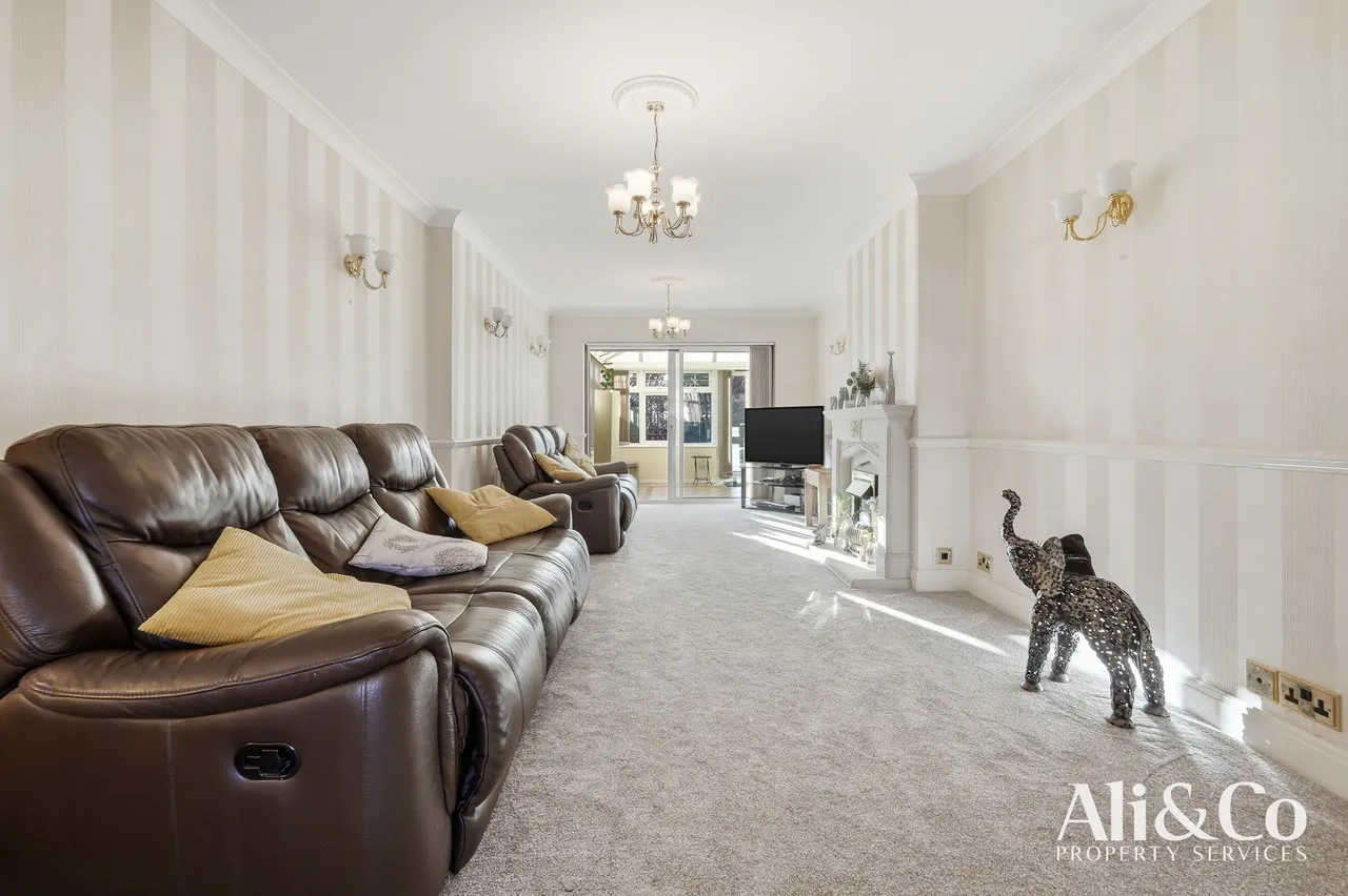 Tennyson Avenue, Grays, Essex, RM17 5RG, photo 12