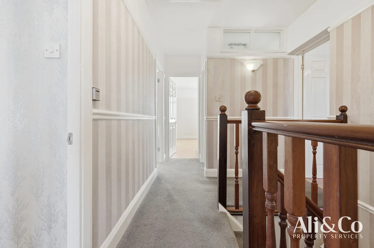 Tennyson Avenue, Grays, Essex, RM17 5RG, photo 15