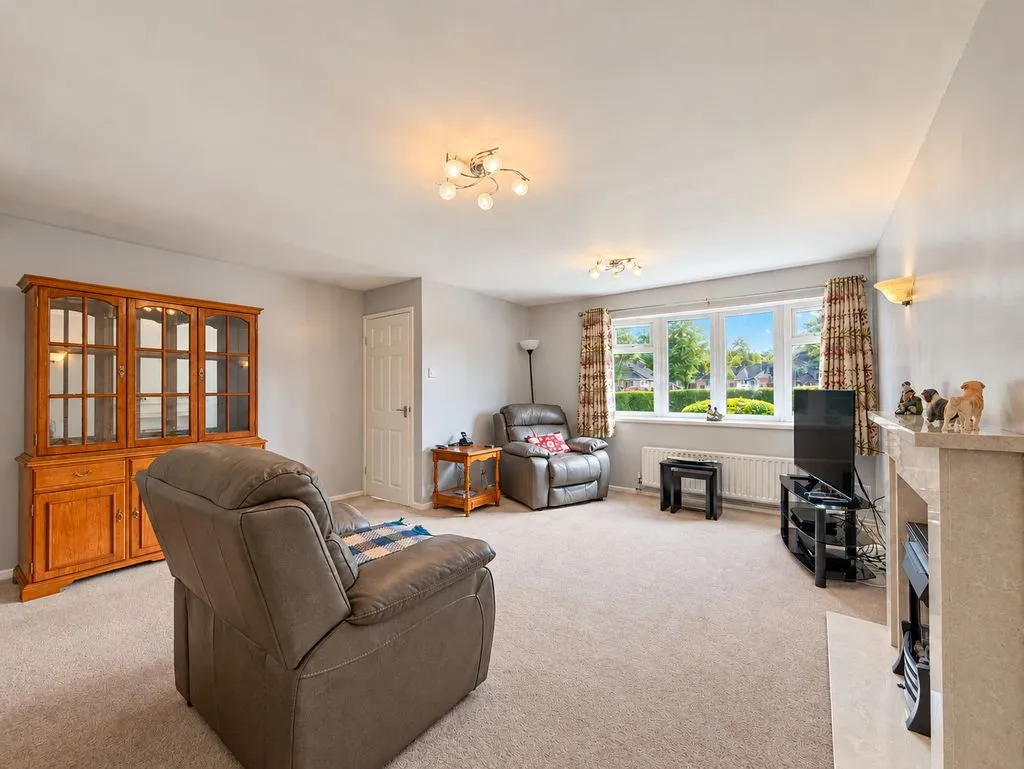 Canterbury Drive, Burntwood, WS7, photo 4