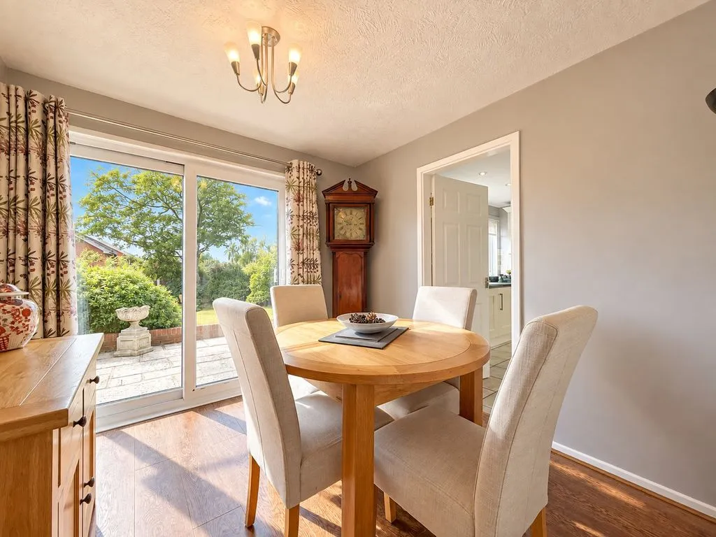 Canterbury Drive, Burntwood, WS7, photo 9