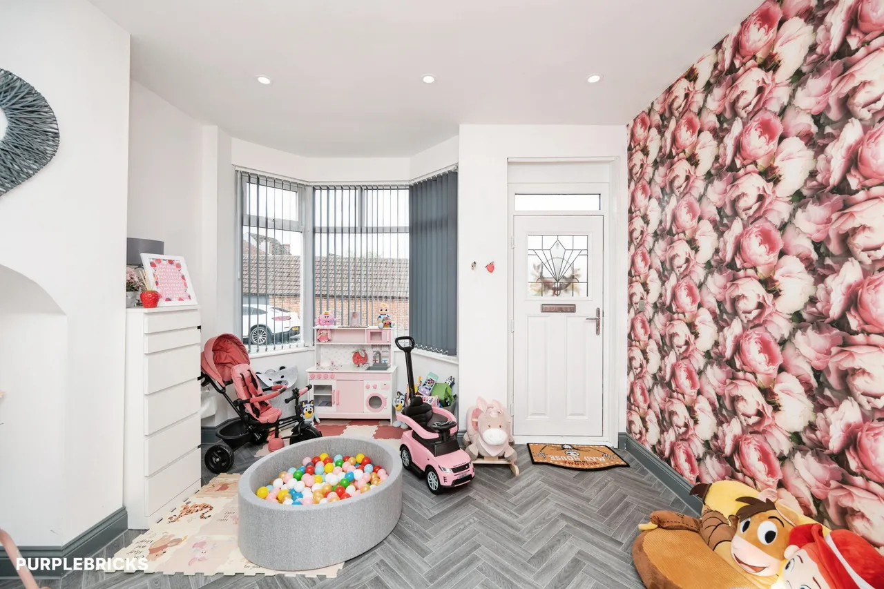 Bluebell Road, Cradley Heath, B64, photo 25