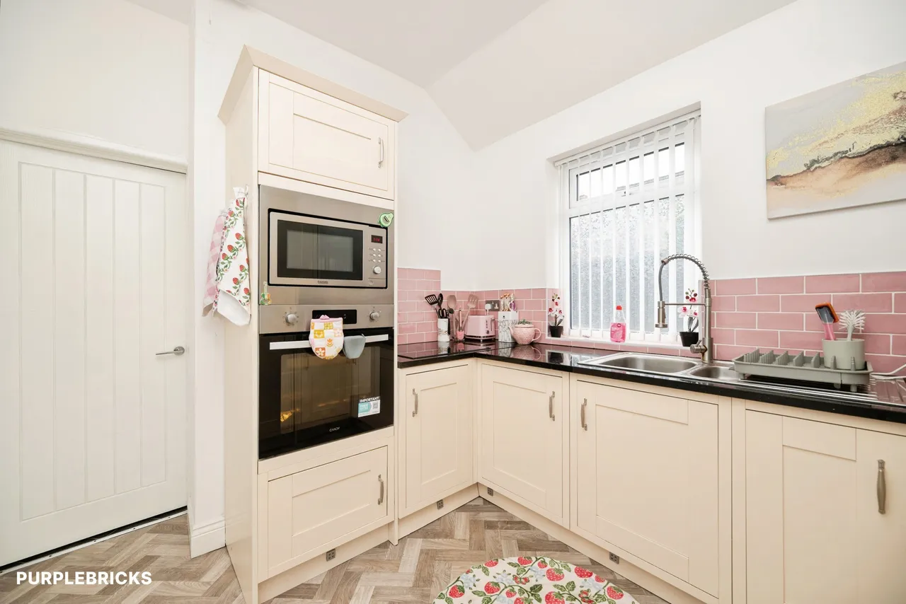 Bluebell Road, Cradley Heath, B64, photo 10