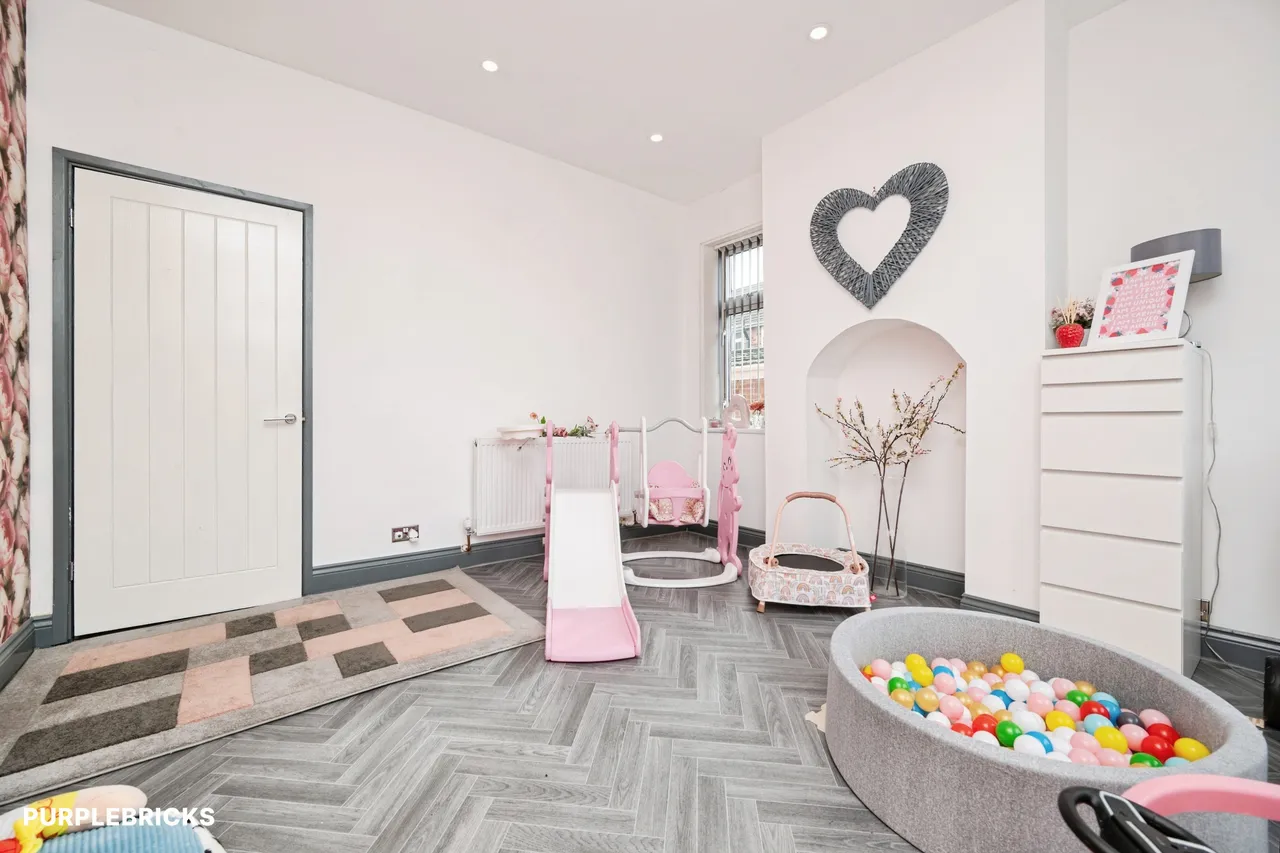 Bluebell Road, Cradley Heath, B64, photo 24
