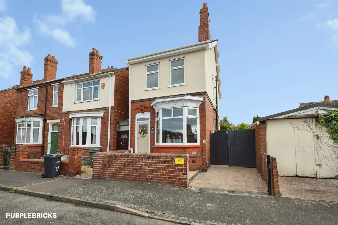 2 bed house for sale, Bluebell Road, Cradley Heath, B64
