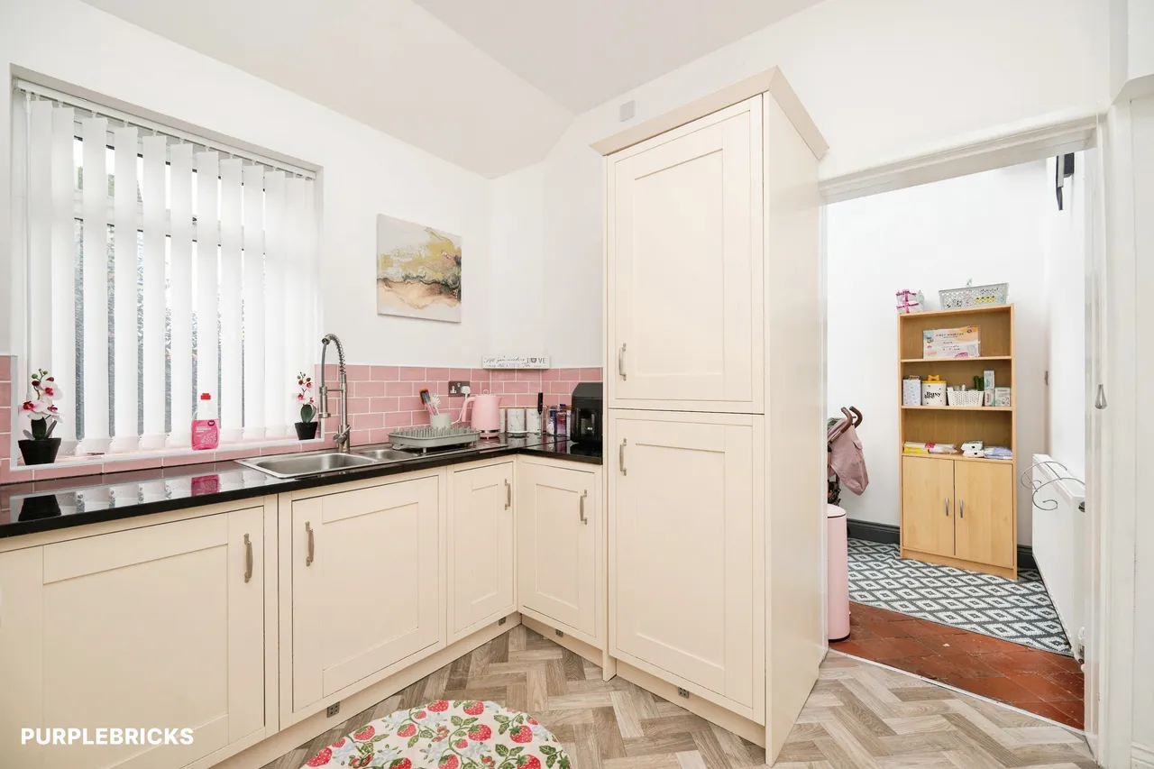 Bluebell Road, Cradley Heath, B64, photo 12
