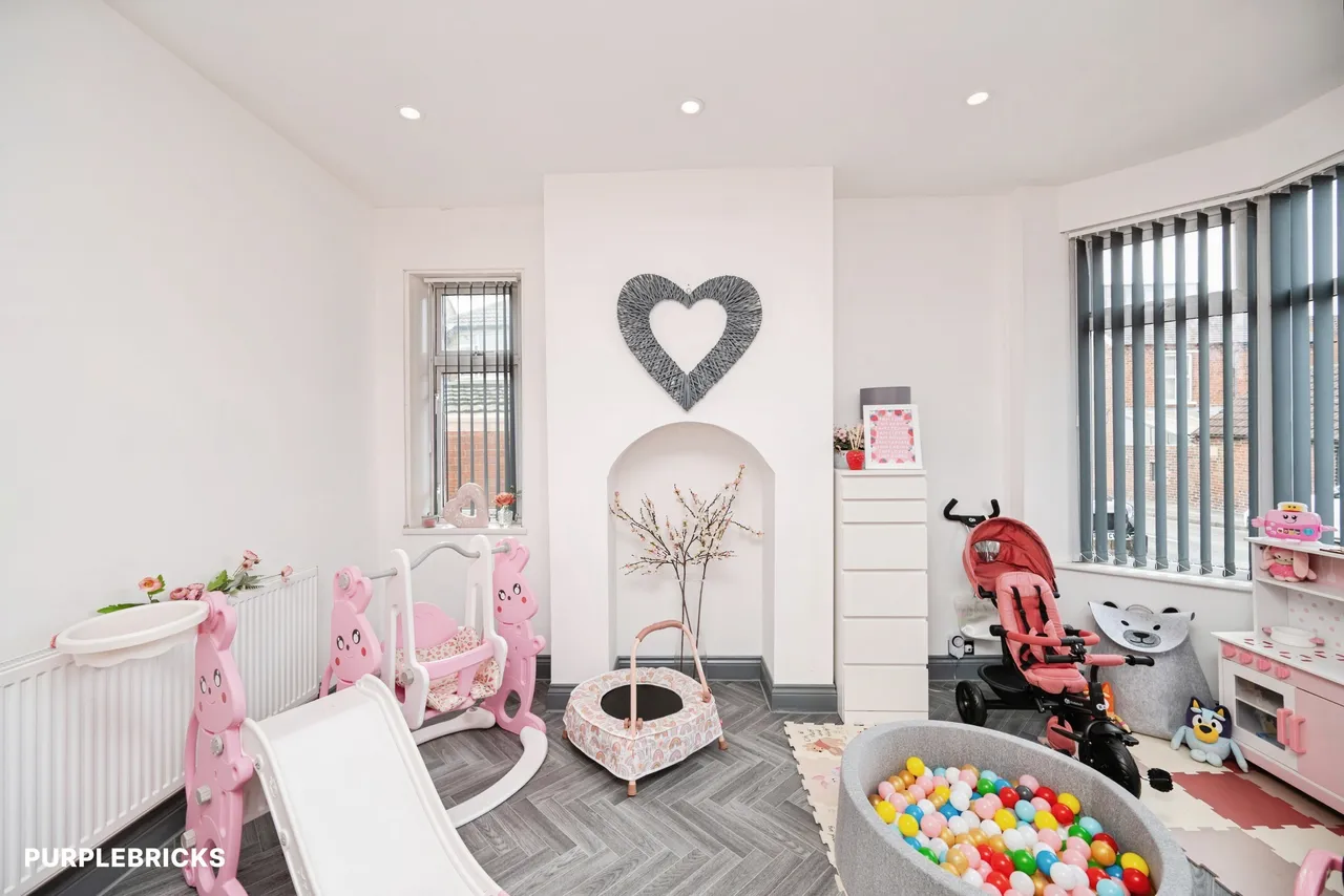 Bluebell Road, Cradley Heath, B64, photo 23